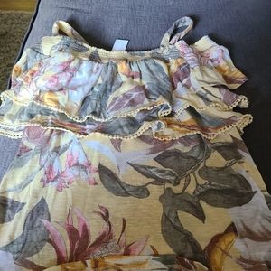 Womens white house black market top